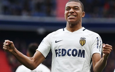 雷速电竞快讯-B费社交媒体鼓励全队