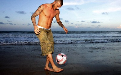 雷速电竞快讯-苏里南队替补奇兵改变战局